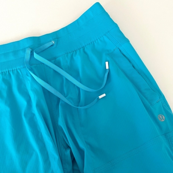 ๐NWOT Spry Blue Lululemon Studio Pants๐ - Picture 8 of 11